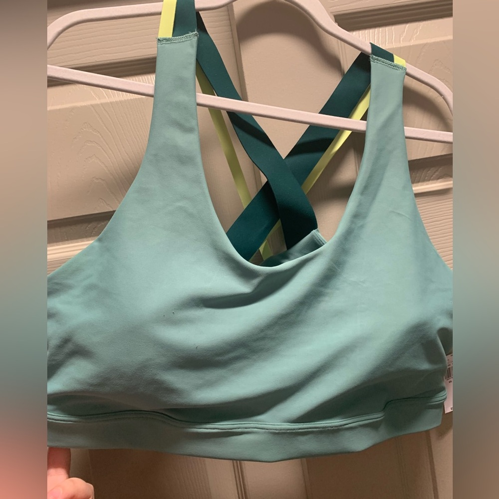 NWT XXL Old Navy strappy sports bra